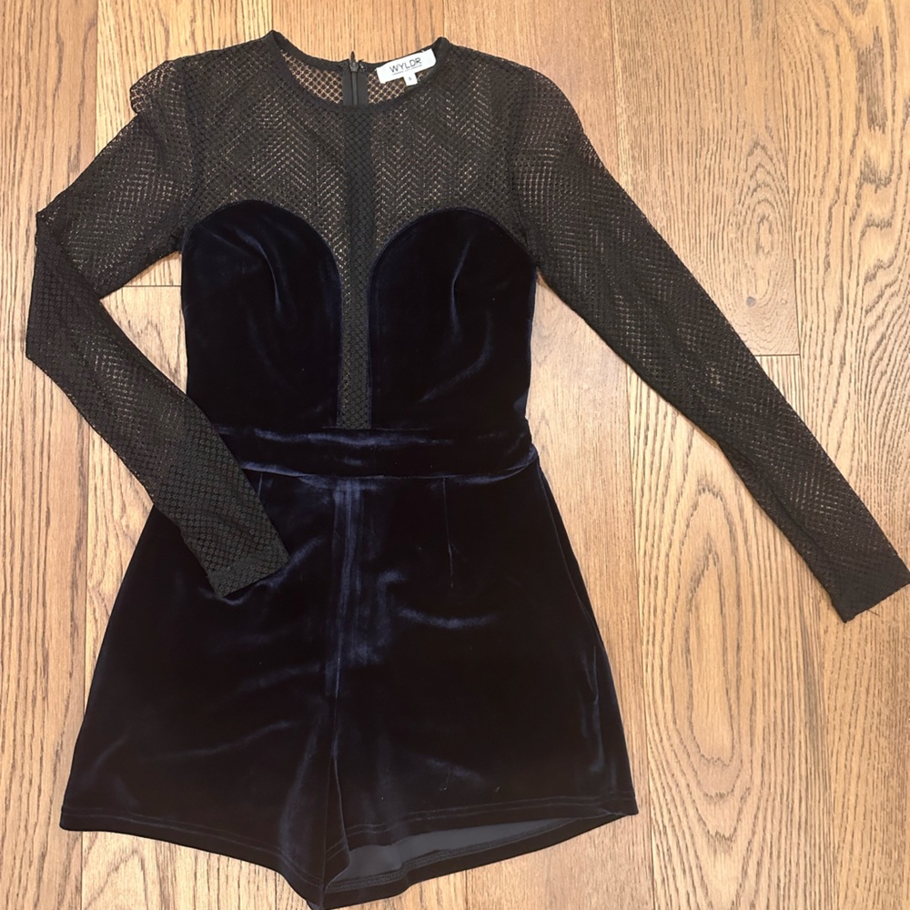WYDLR Lace & Velvet Combination Romper - Picture 1 of 7